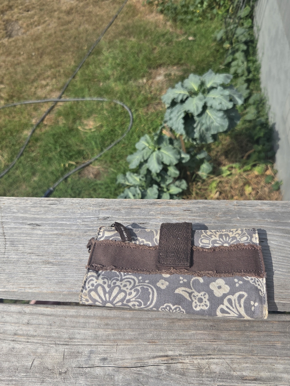 thirty-one Brown and Cream Floral Fabric Wallet